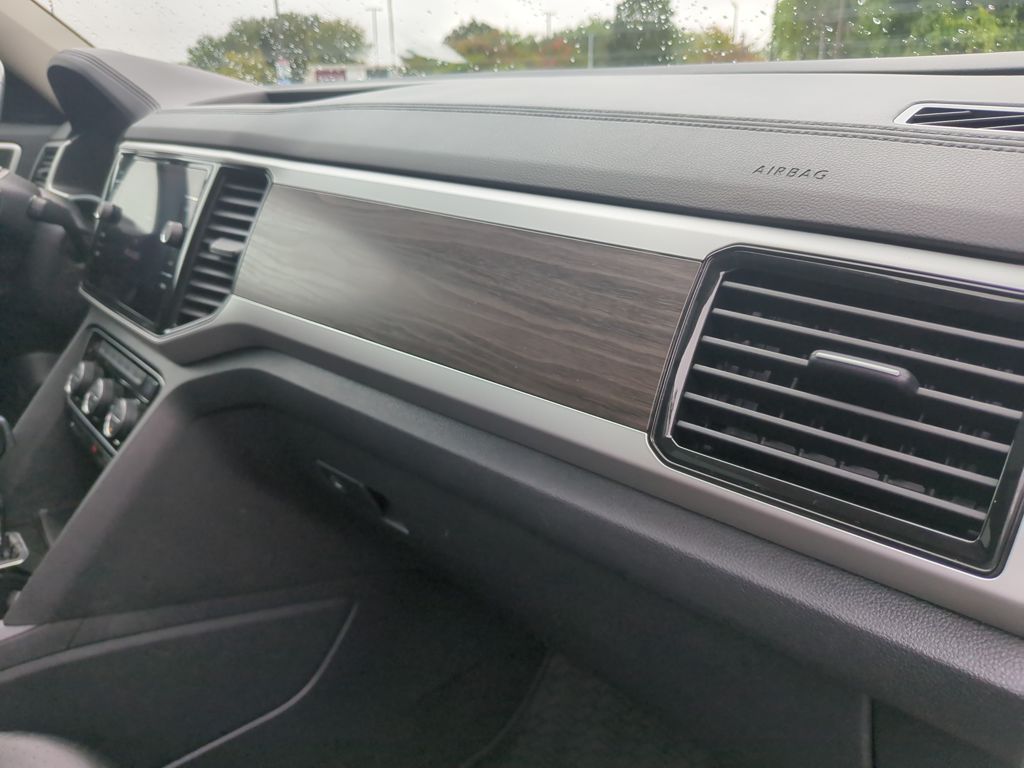 2022 Volkswagen Atlas V6 SE Technology photo 10