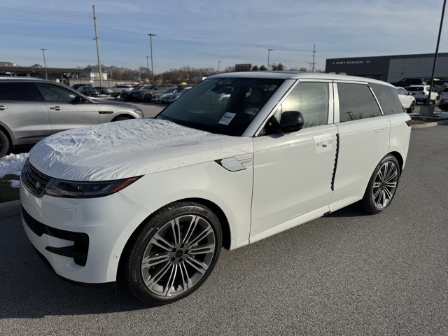 2026 Land Rover Range Rover Sport SE's photo