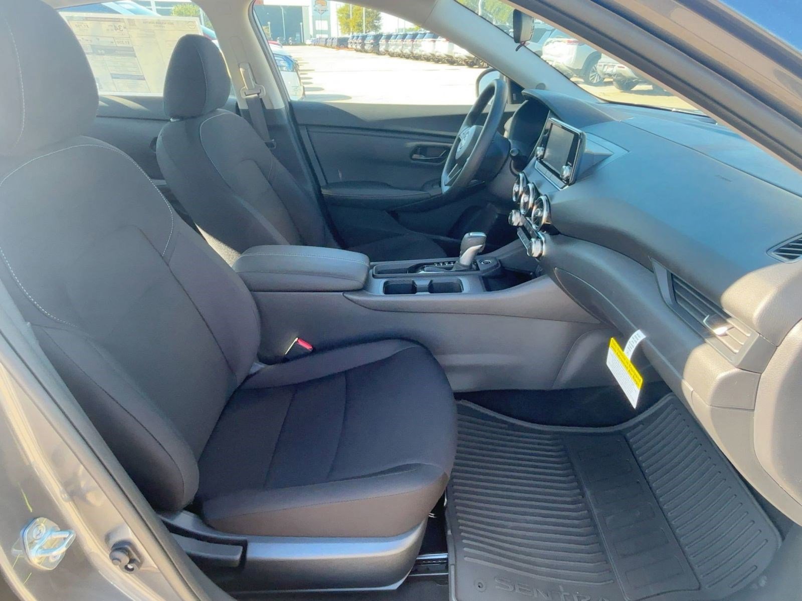 2025 Nissan Sentra S photo 25