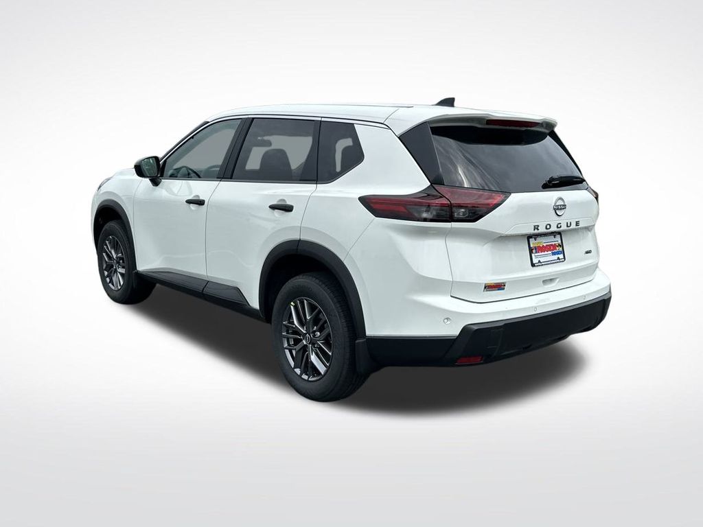 2026 Nissan Rogue S photo 3