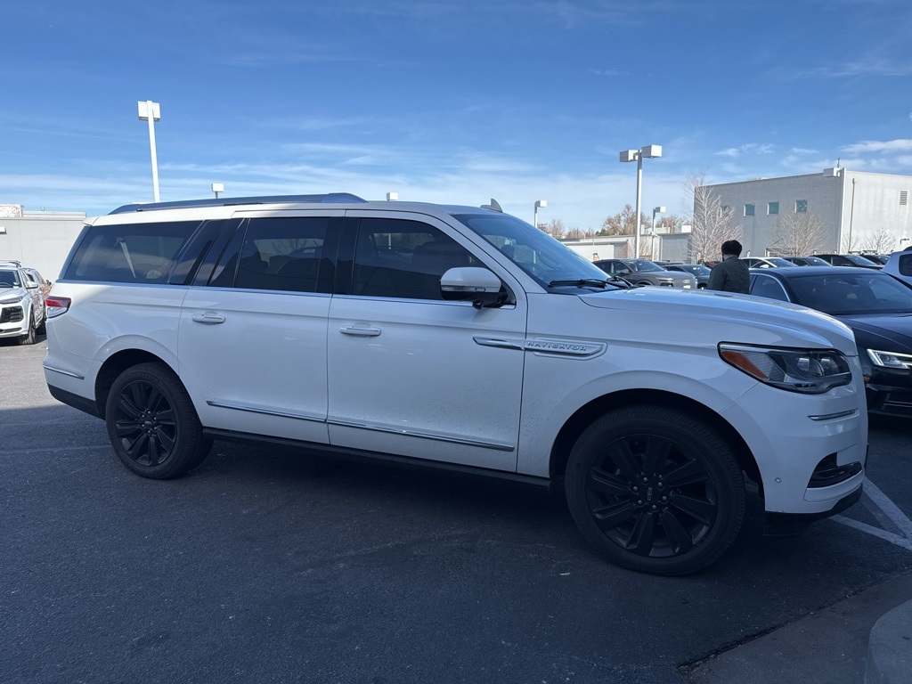 2024 Lincoln Navigator Reserve L's photo