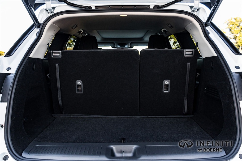 2026 Infiniti QX60 Luxe photo 5