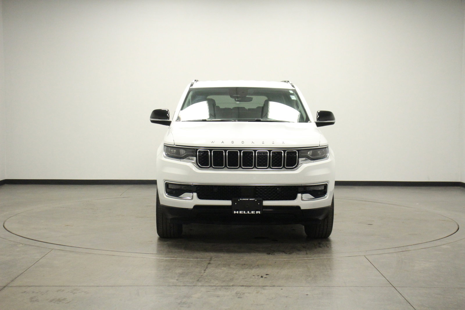 2024 Jeep Wagoneer Base photo 2