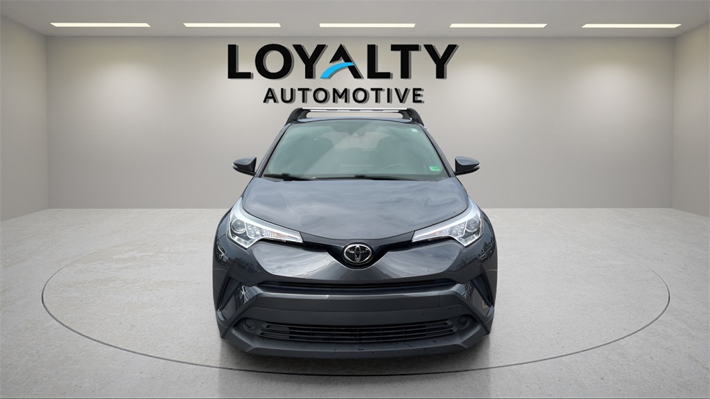 2018 Toyota C-HR XLE photo 6