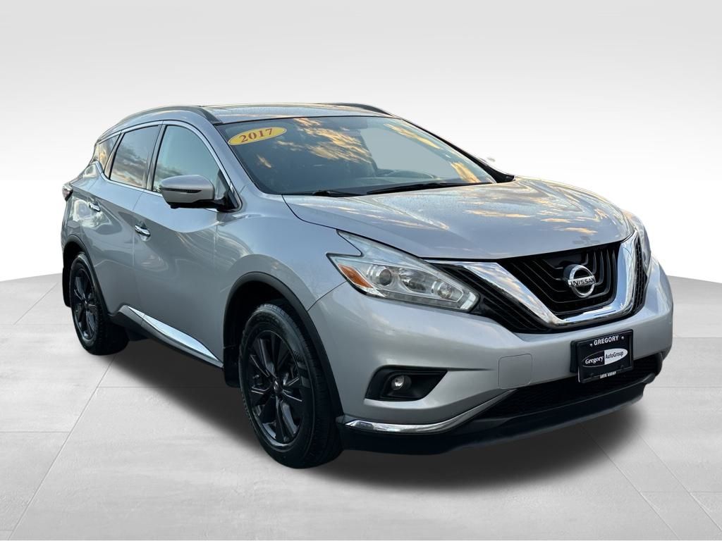 2017 Nissan Murano SV photo 3