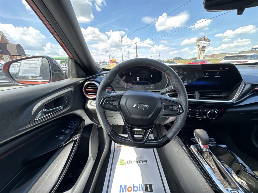 2024 Chevrolet Trax photo 14