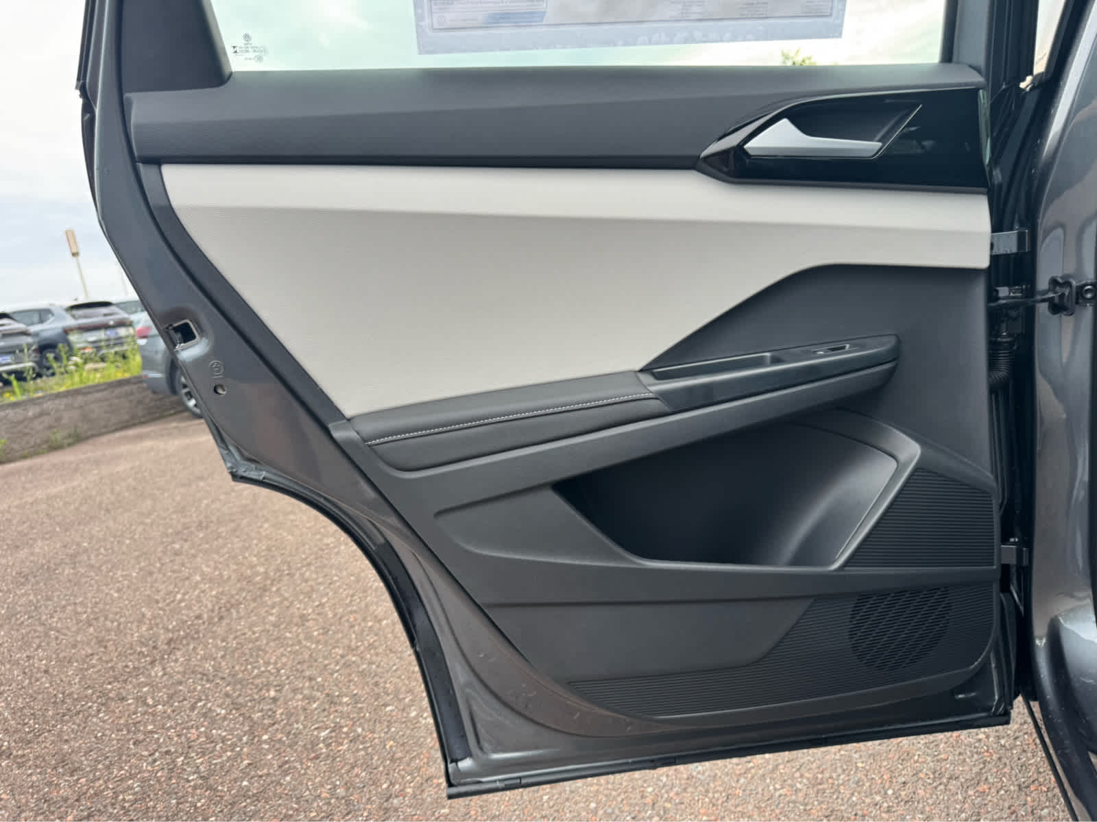 2025 Volkswagen Taos S photo 27