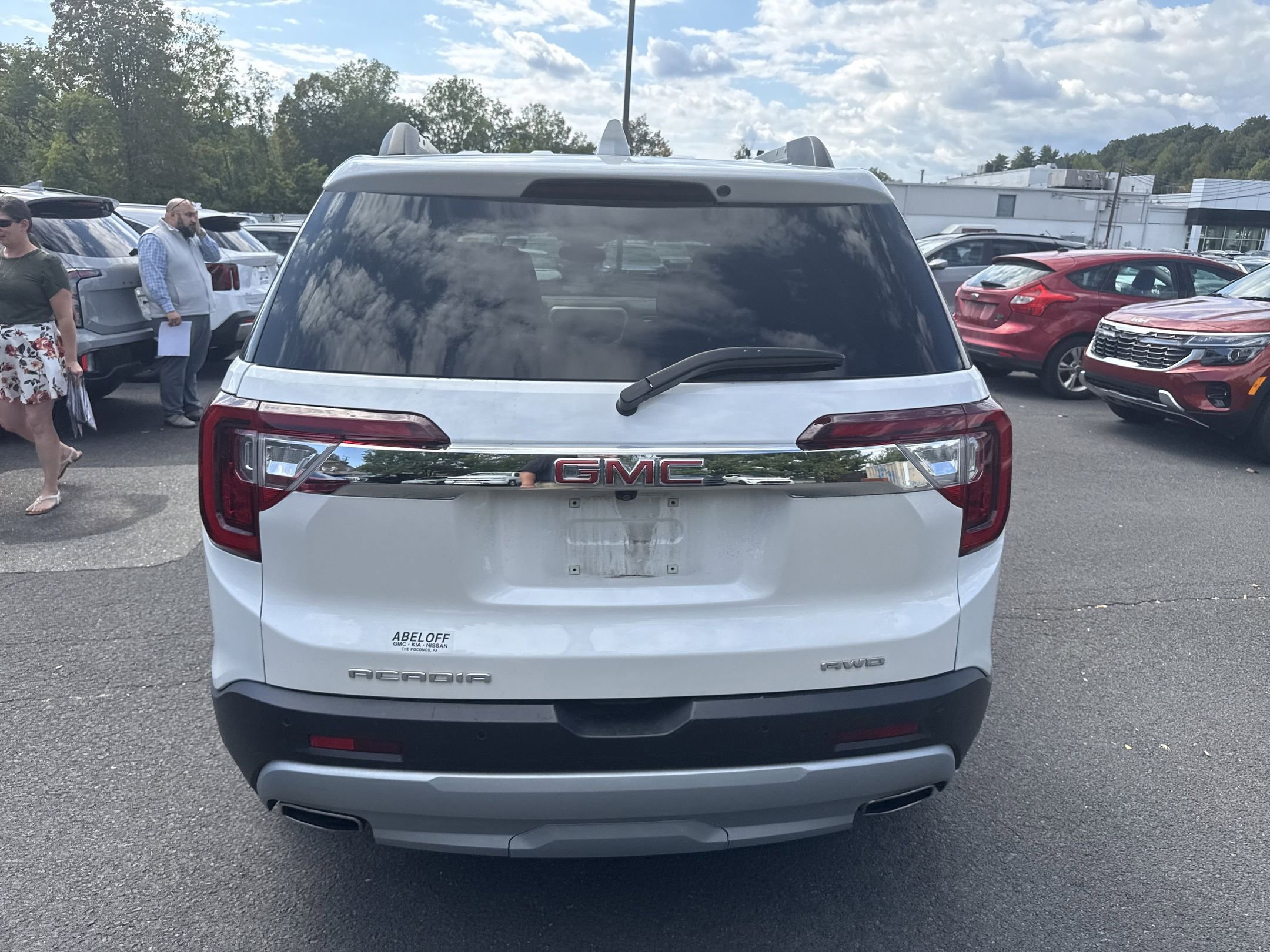 2023 Gmc Acadia SLT photo 9