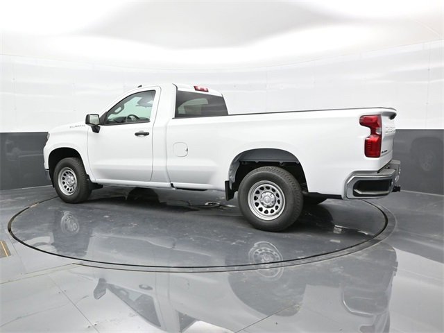 2025 Chevrolet Silverado 1500 photo 3