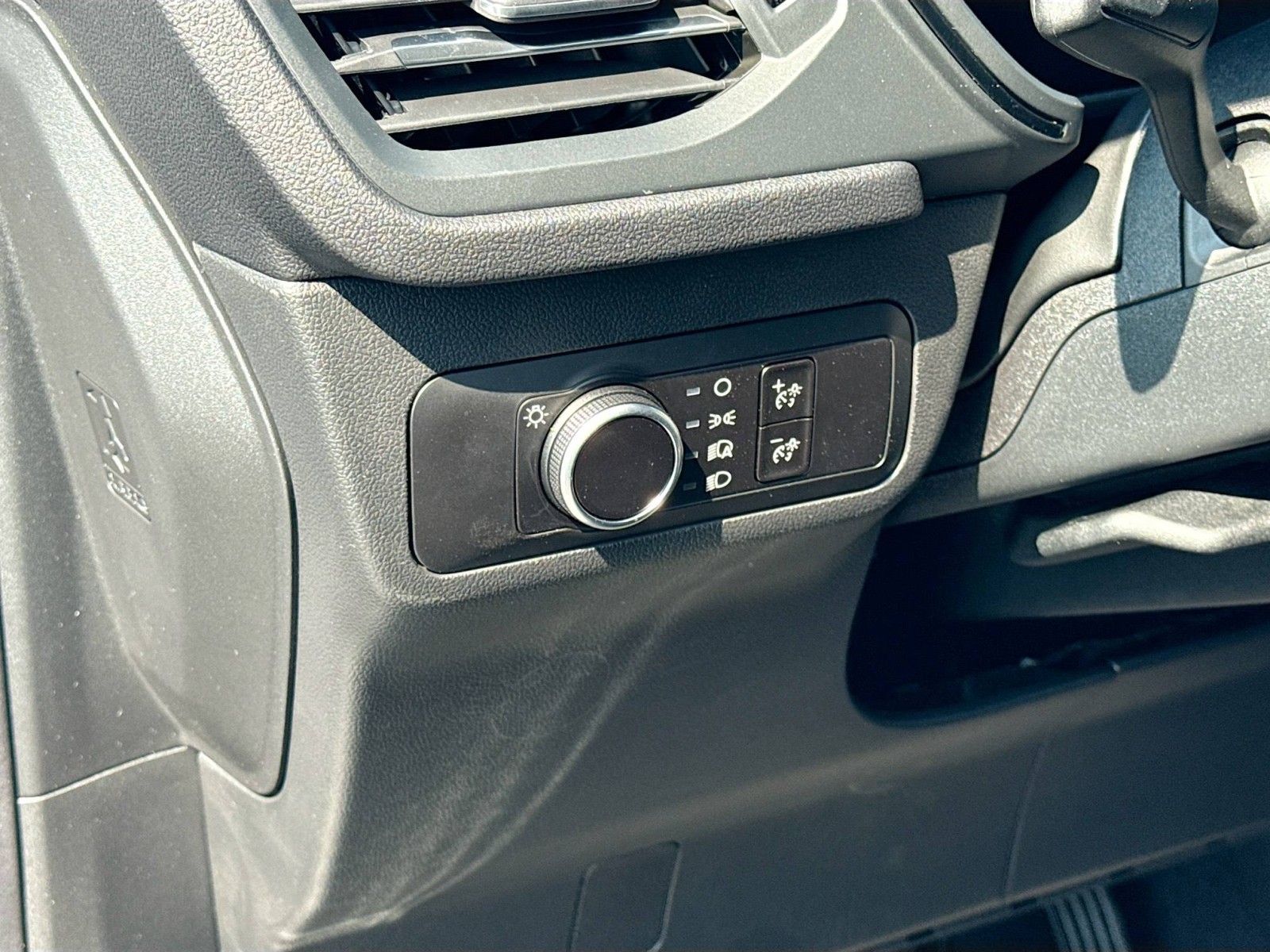 2026 Ford Escape ST-Line photo 10