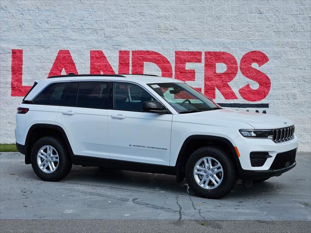 2025 Jeep Grand Cherokee Laredo's photo