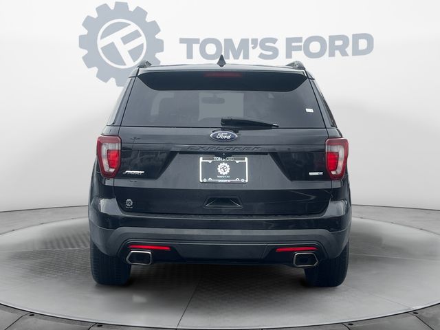 2016 Ford Explorer Sport photo 4