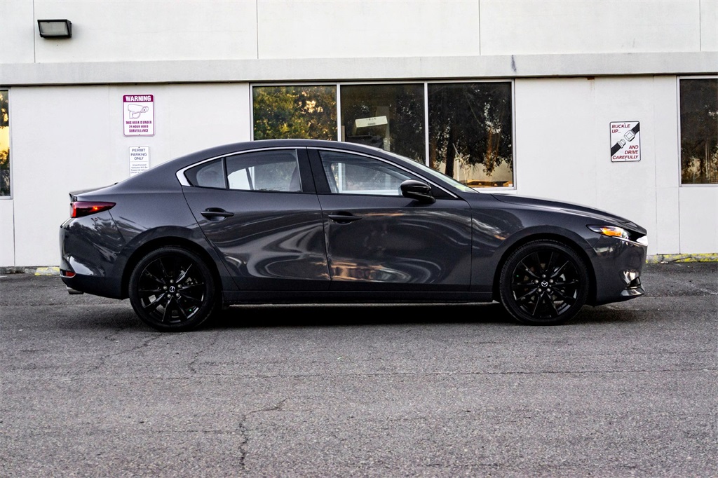 2025 Mazda Mazda3 2.5 s Carbon photo 4