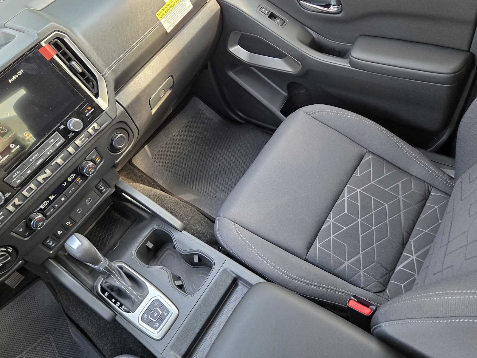 2026 Nissan Frontier Crew Cab SV photo 13