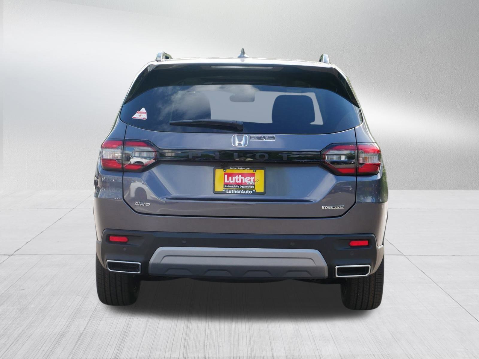 2025 Honda Pilot Touring photo 6