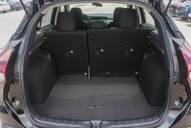 2025 Nissan Kicks Play S photo 27