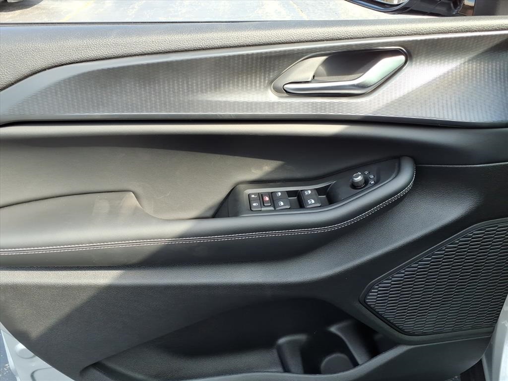 2025 Jeep Grand Cherokee Altitude X photo 4