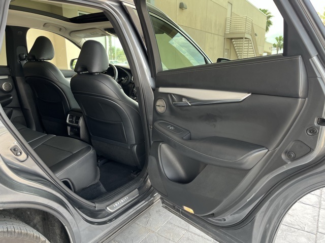 2022 Infiniti QX50 Essential photo 25