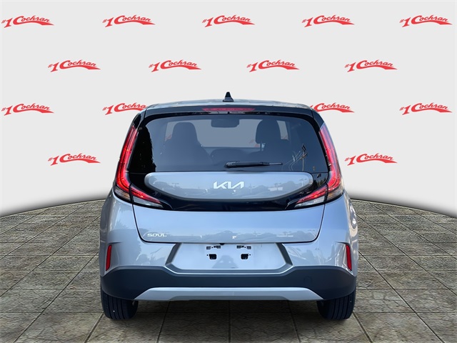 2023 Kia Soul LX photo 3