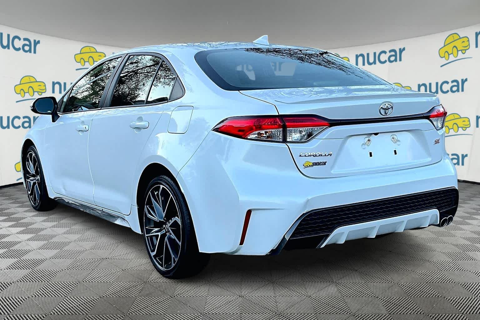 2022 Toyota Corolla SE photo 4