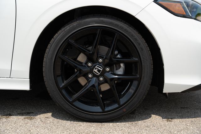 2026 Honda Civic Sport photo 9