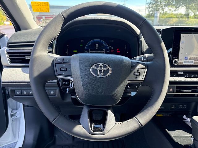 2025 Toyota Camry LE photo 14