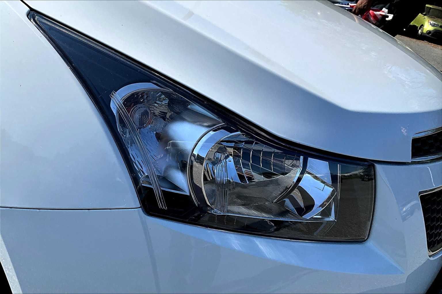 2014 Chevrolet Cruze photo 25