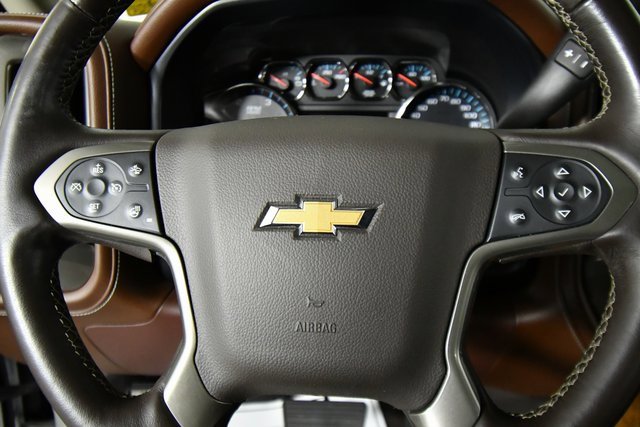 2019 Chevrolet Silverado 2500HD High Country photo 2