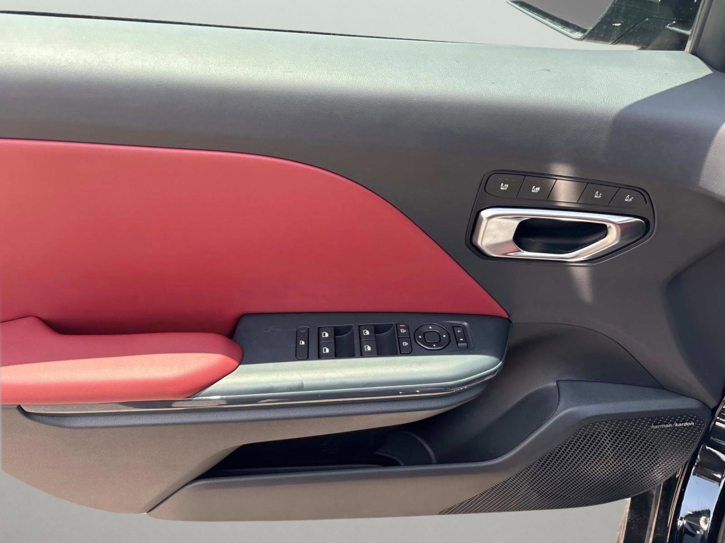 2025 Kia K4 GT-Line photo 18