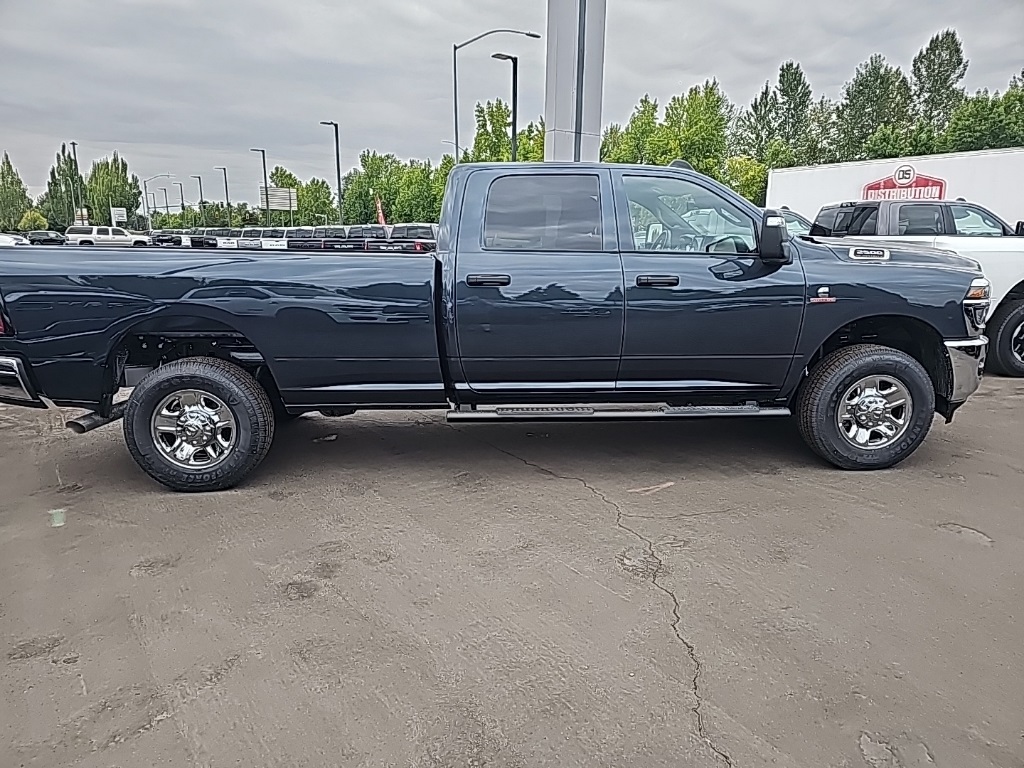 2025 Ram 2500 Tradesman photo 5