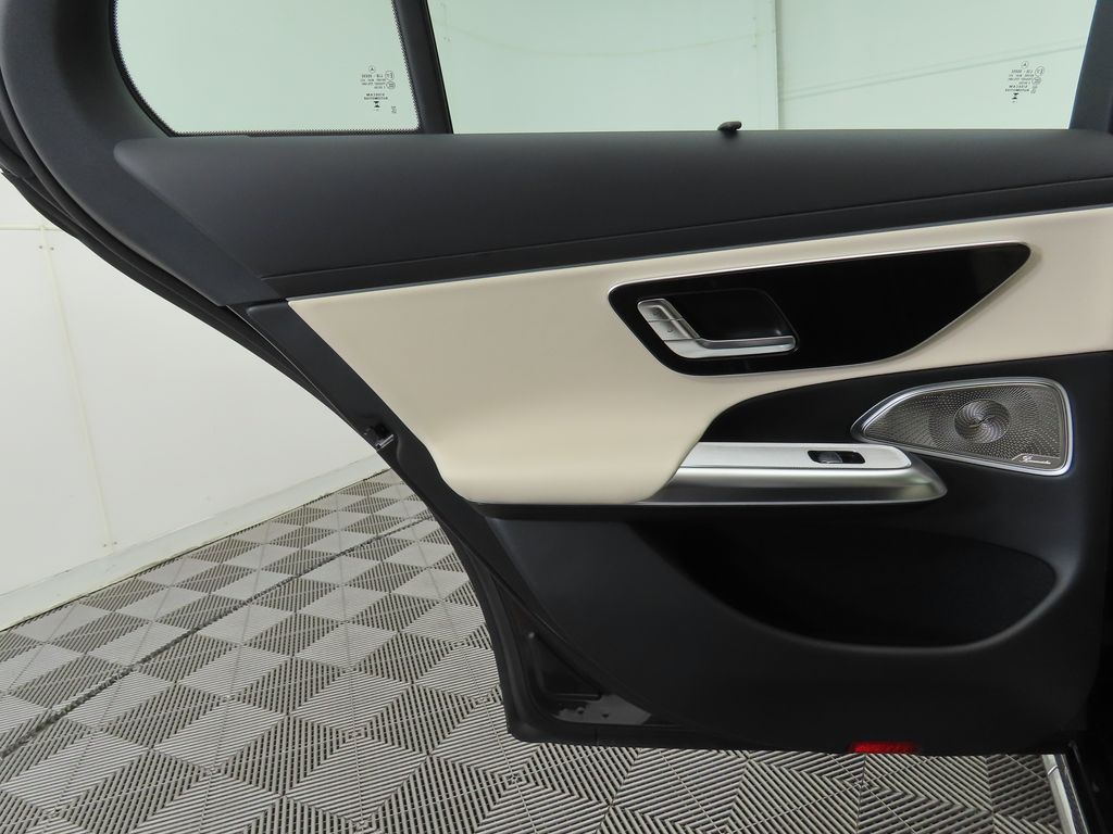 2026 Mercedes Benz E 350 4MATIC photo 23