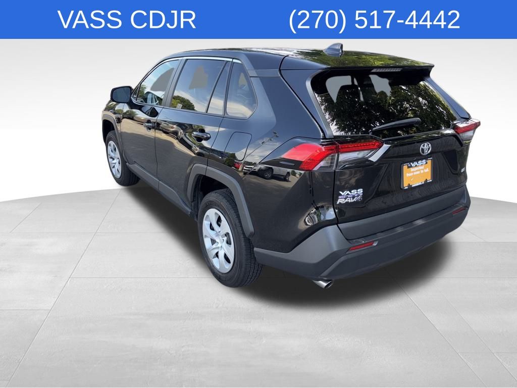 2024 Toyota RAV4 LE photo 7