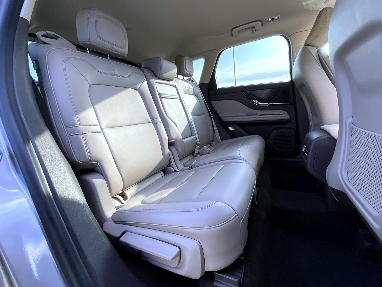 2021 Lincoln Corsair Standard photo 20
