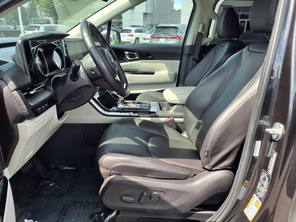 2022 Kia Carnival EX photo 2
