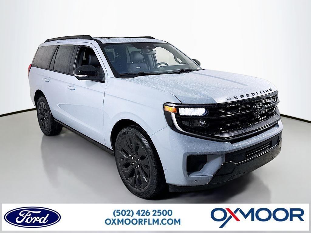 2025 Ford Expedition Platinum's photo
