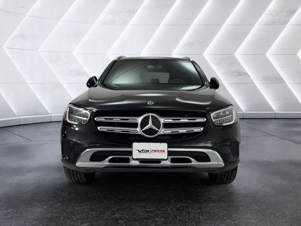 2021 Mercedes Benz GLC 300 photo 2