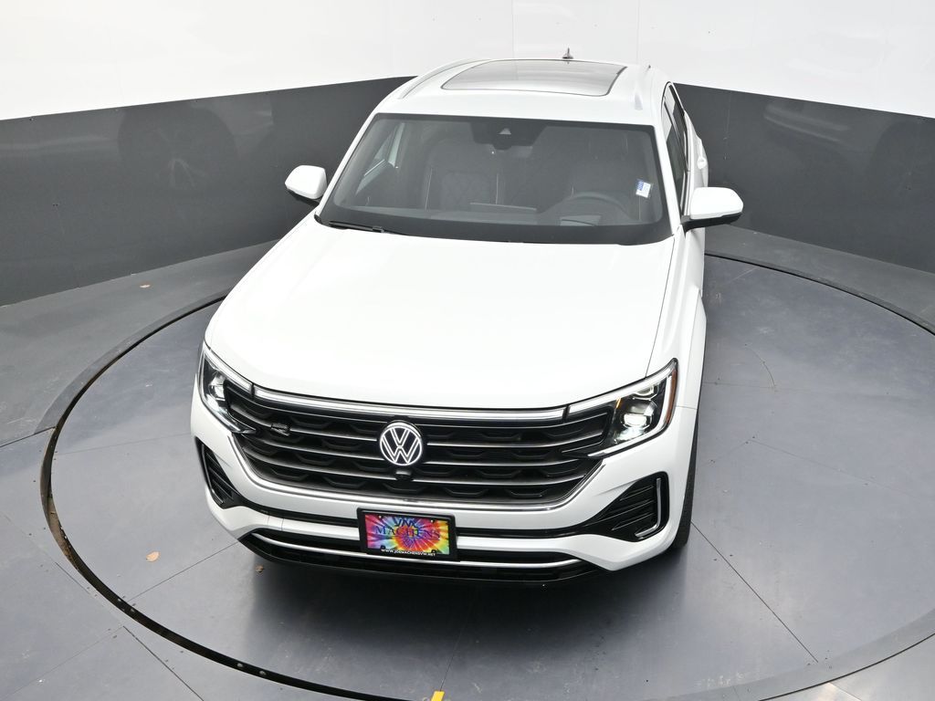 2025 Volkswagen Atlas Cross Sport SEL Premium R-Line photo 11
