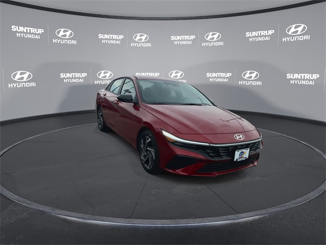 2025 Hyundai Elantra SEL Sport photo 3