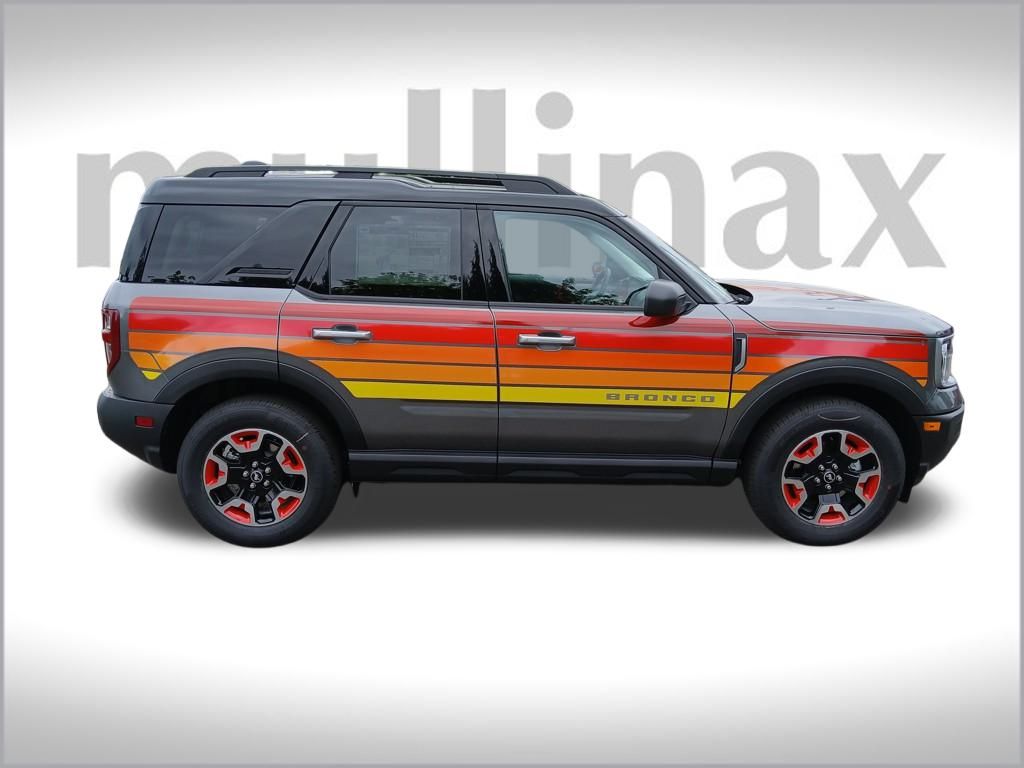 2025 Ford Bronco Sport Free Wheeling photo 2