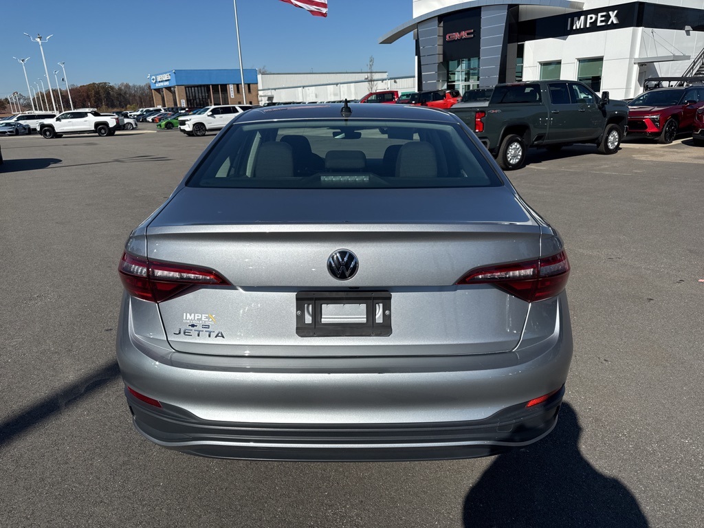 2024 Volkswagen Jetta 1.5T S photo 3