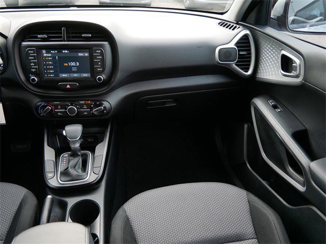 2020 Kia Soul LX photo 12