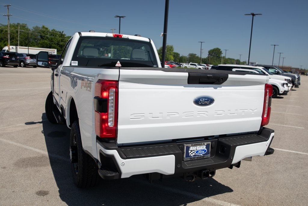 2025 Ford F-350 XL photo 18