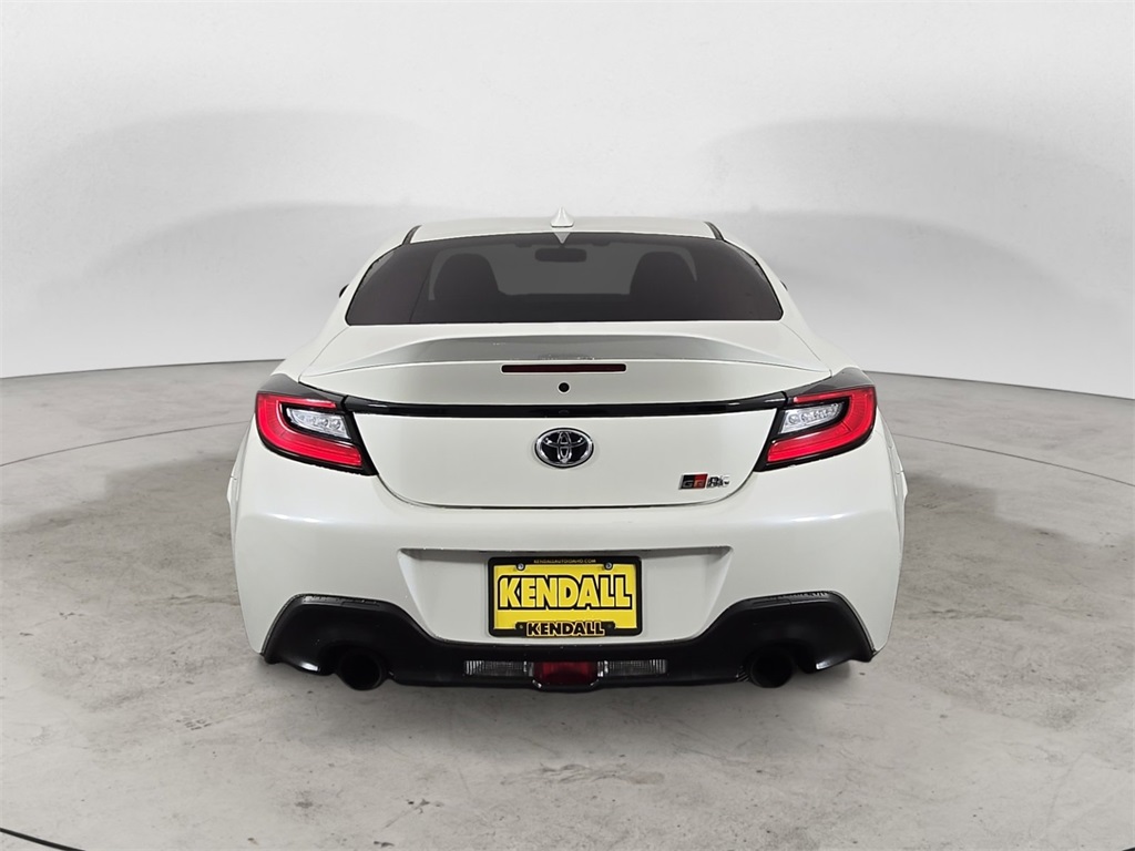 2024 Toyota GR86 Premium photo 4