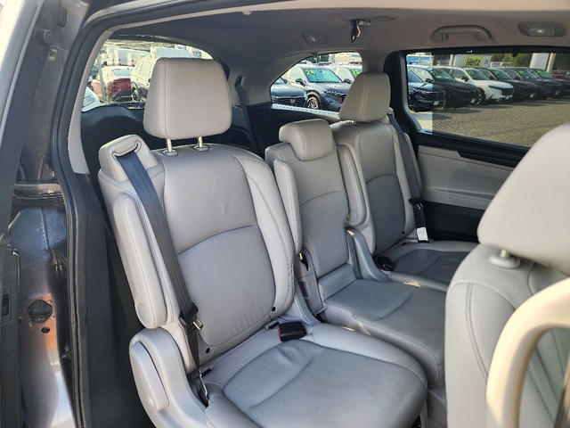 2023 Honda Odyssey EX-L photo 16