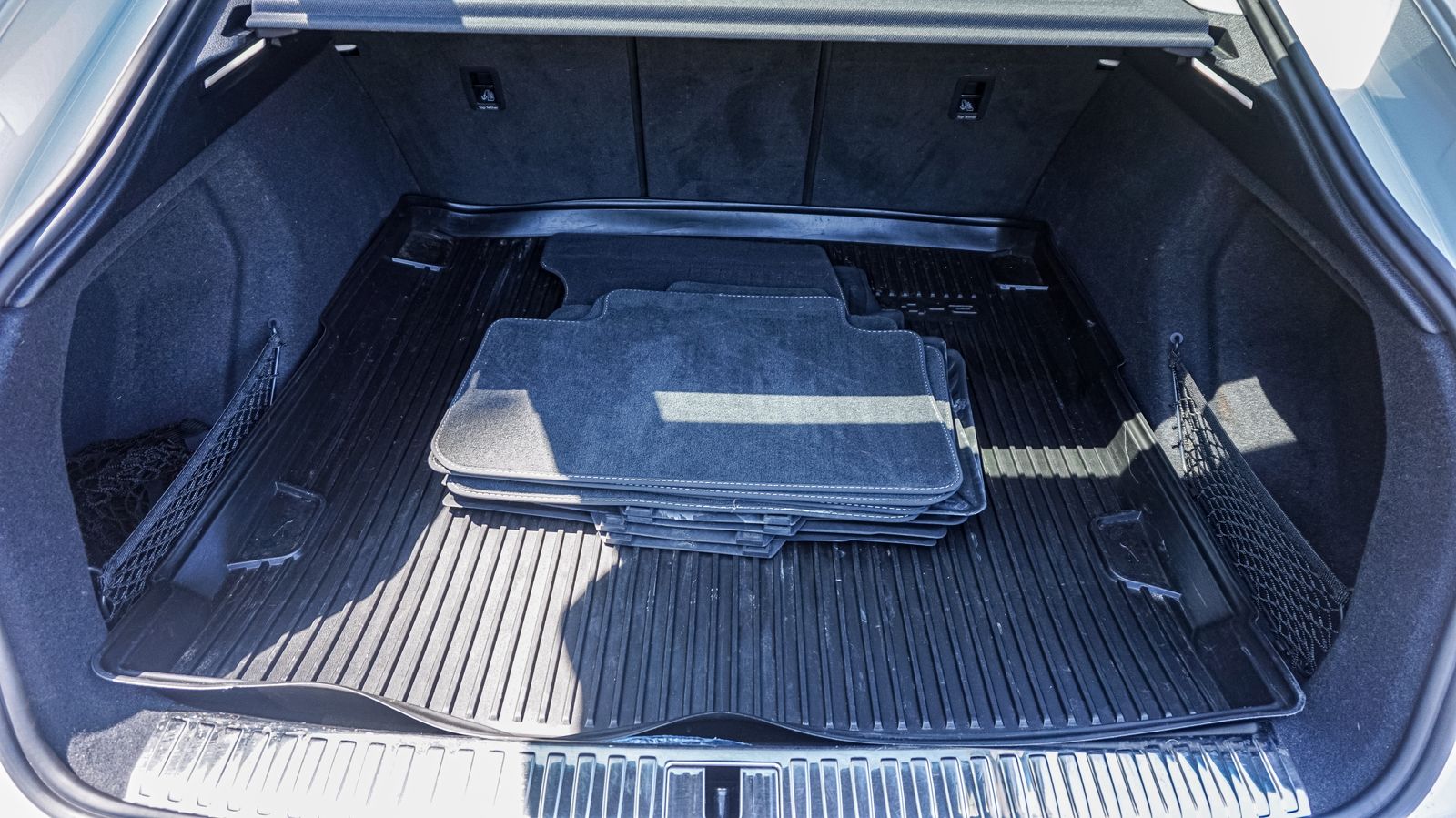 2022 Audi e-tron Sportback S line Premium photo 10