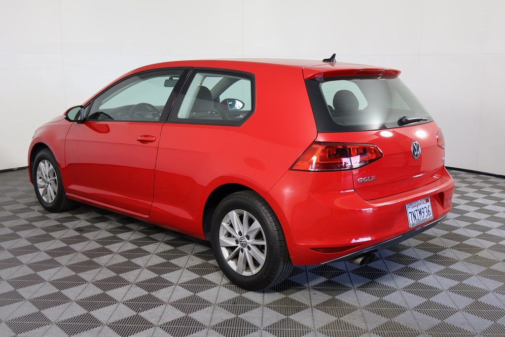 2015 Volkswagen Golf TSI S photo 4