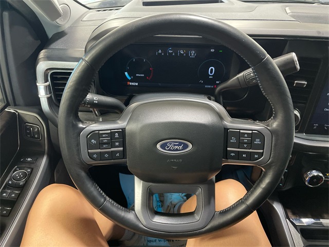 2023 Ford F-350 photo 14