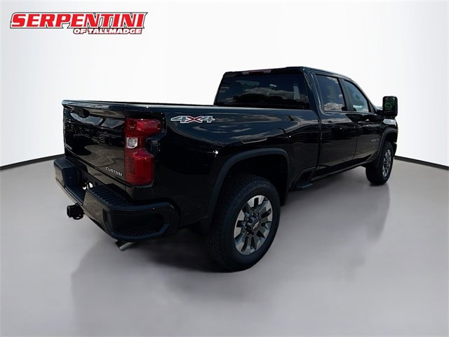 2025 Chevrolet Silverado 2500HD Custom photo 5