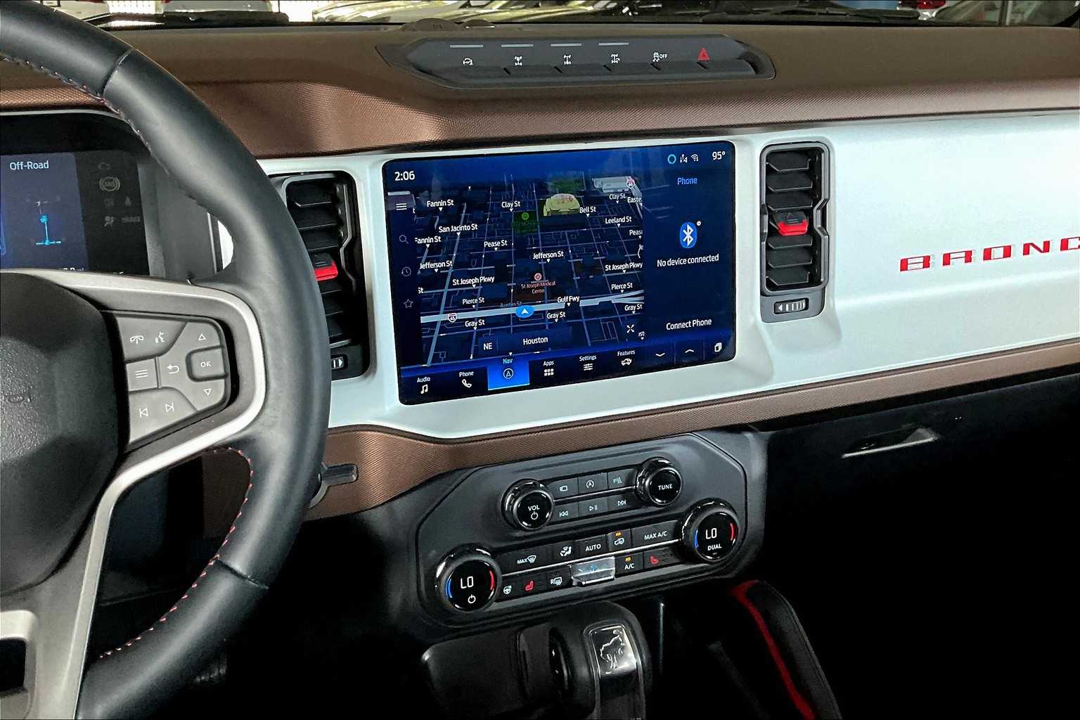 2024 Ford Bronco Heritage Limited First Edition photo 6