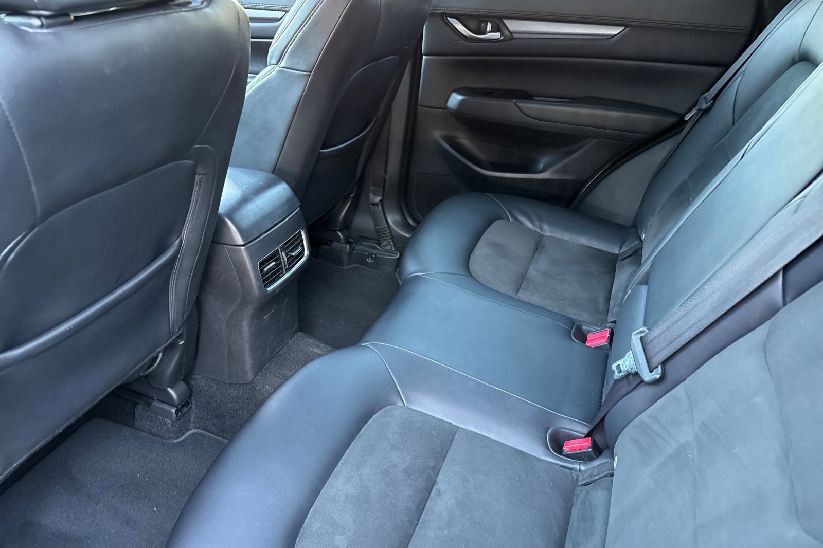 2017 Mazda CX-5 Touring photo 11